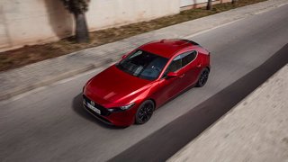 Neuer Motor und Modellpflege für Mazda3 und Mazda CX-30 2025