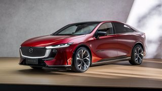 Elektrisierende Eleganz: Neuer Mazda6e startet bei 44.900 Euro